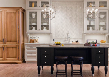 Những thiết kế tinh tế đưa tủ kính vào phòng bếp